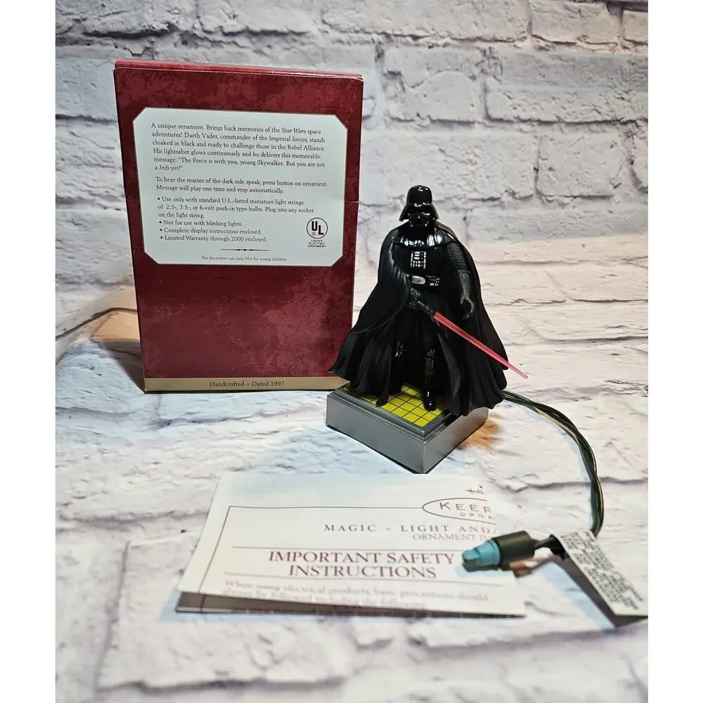 1997 Hallmark Star Wars Darth Vader Magic Light Voice Ornament QXI7531 Box VTG